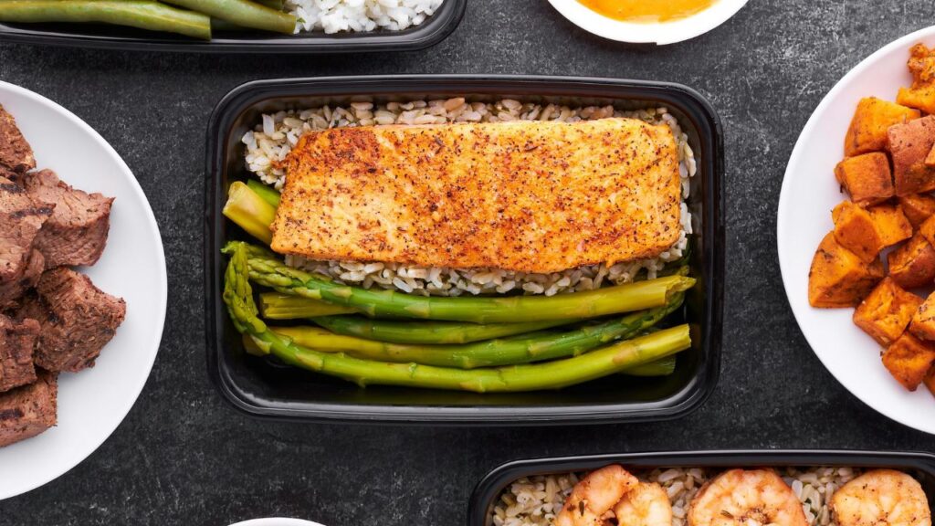 Grilled Salmon with Asparagus